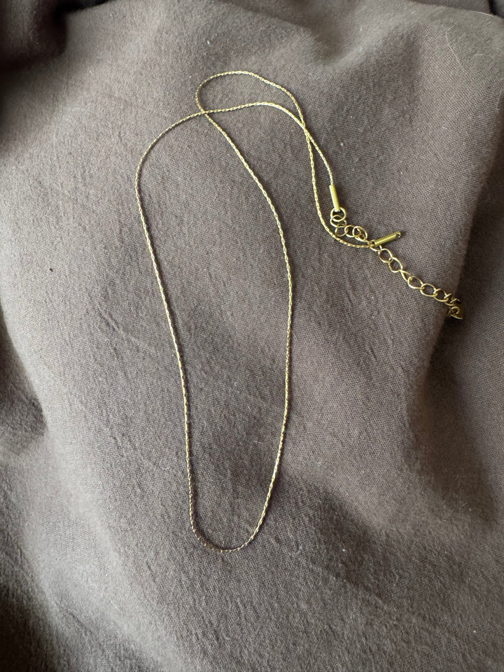 LINE CHAIN
